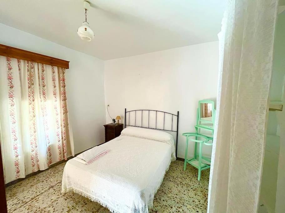 הוילה Canete la Real Casa Bejar, Tranquila Casa Con Chimenea, Patios, Junto A La Piscina מראה חיצוני תמונה