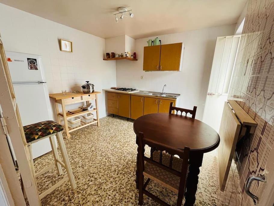 הוילה Canete la Real Casa Bejar, Tranquila Casa Con Chimenea, Patios, Junto A La Piscina מראה חיצוני תמונה